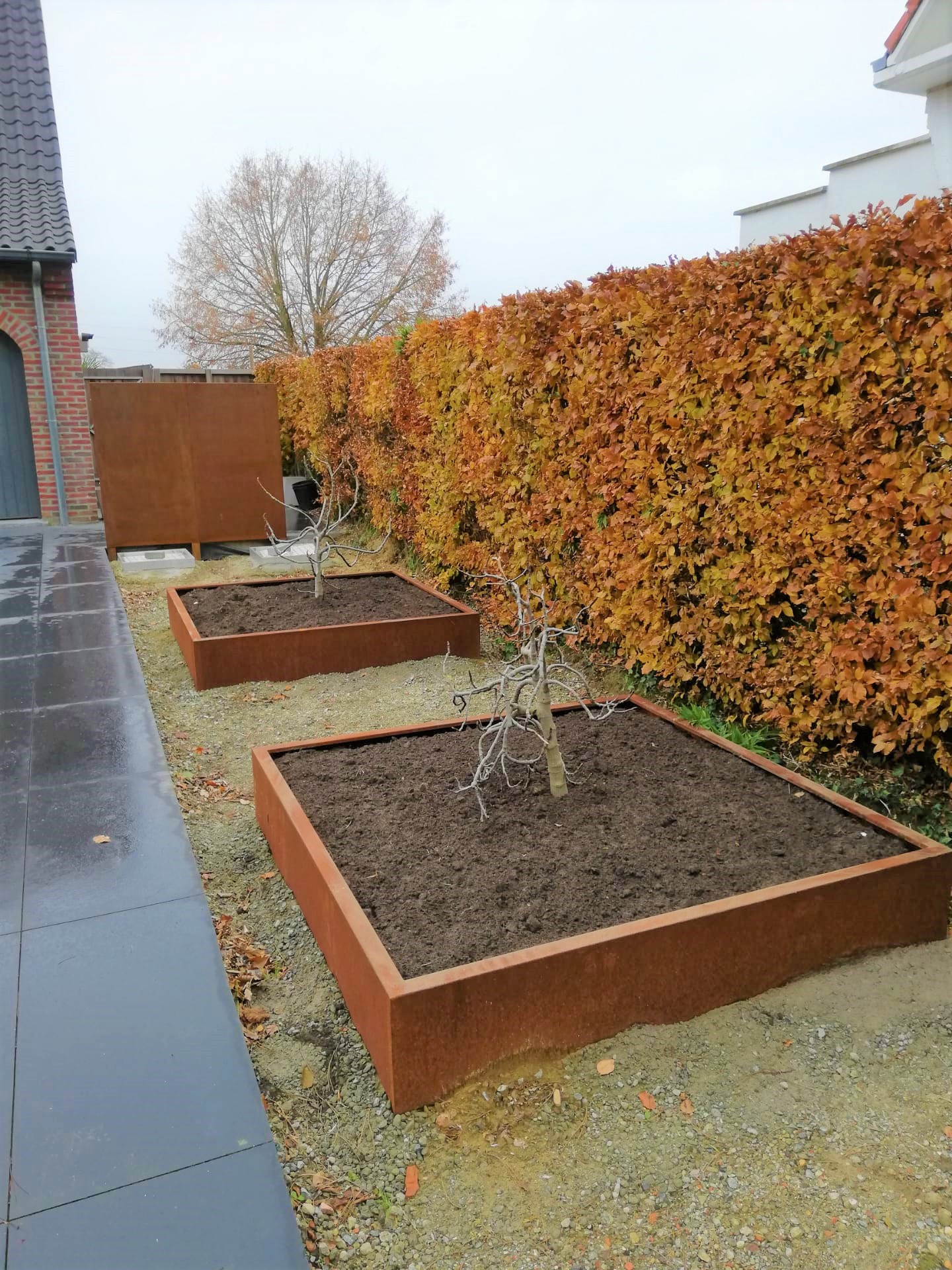 Borda-Quadra-2 border corten